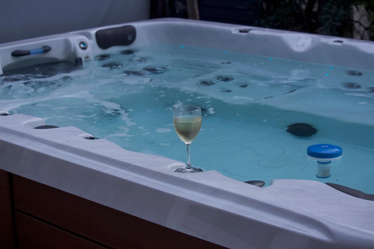 Whistler Alpine Chalet Retreat & Wellness Villa Eksteriør billede