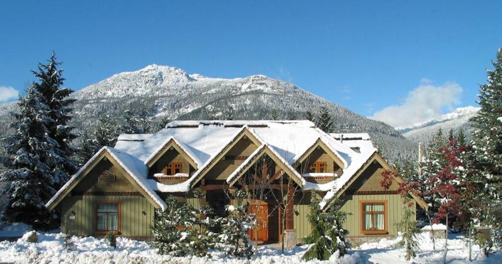 Whistler Alpine Chalet Retreat & Wellness Villa Eksteriør billede