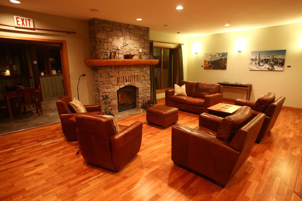 Whistler Alpine Chalet Retreat & Wellness Villa Eksteriør billede